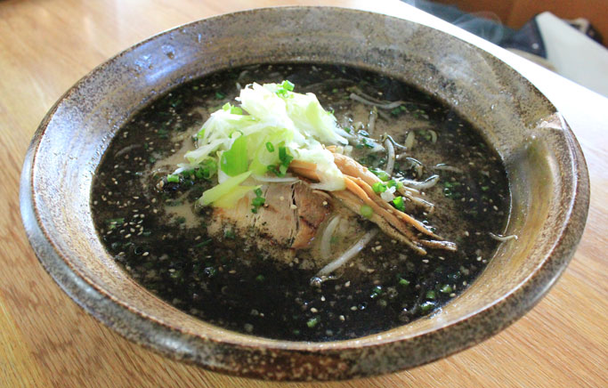 「麺次郎」は伊達市のラーメン屋