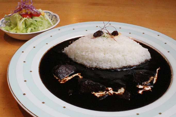 洋風食堂AOKIYA【アオキヤ】はブラックカレーが美味しい福島市のお店