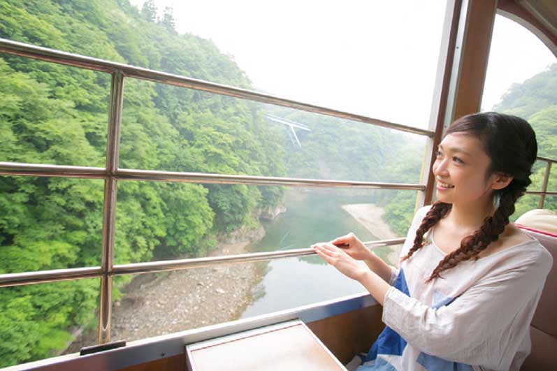 お座トロ展望列車&マイカーサービスで夏の会津旅
