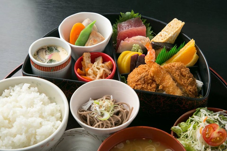 陣屋 す吾六【じんや すごろく】の基本情報 (郡山市)
