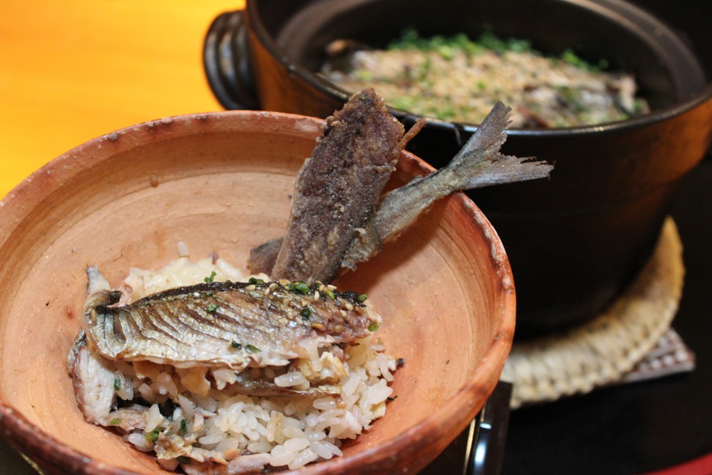 メイン 秋刀魚の炊き込みご飯