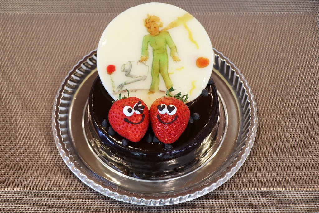 デコレーションケーキ