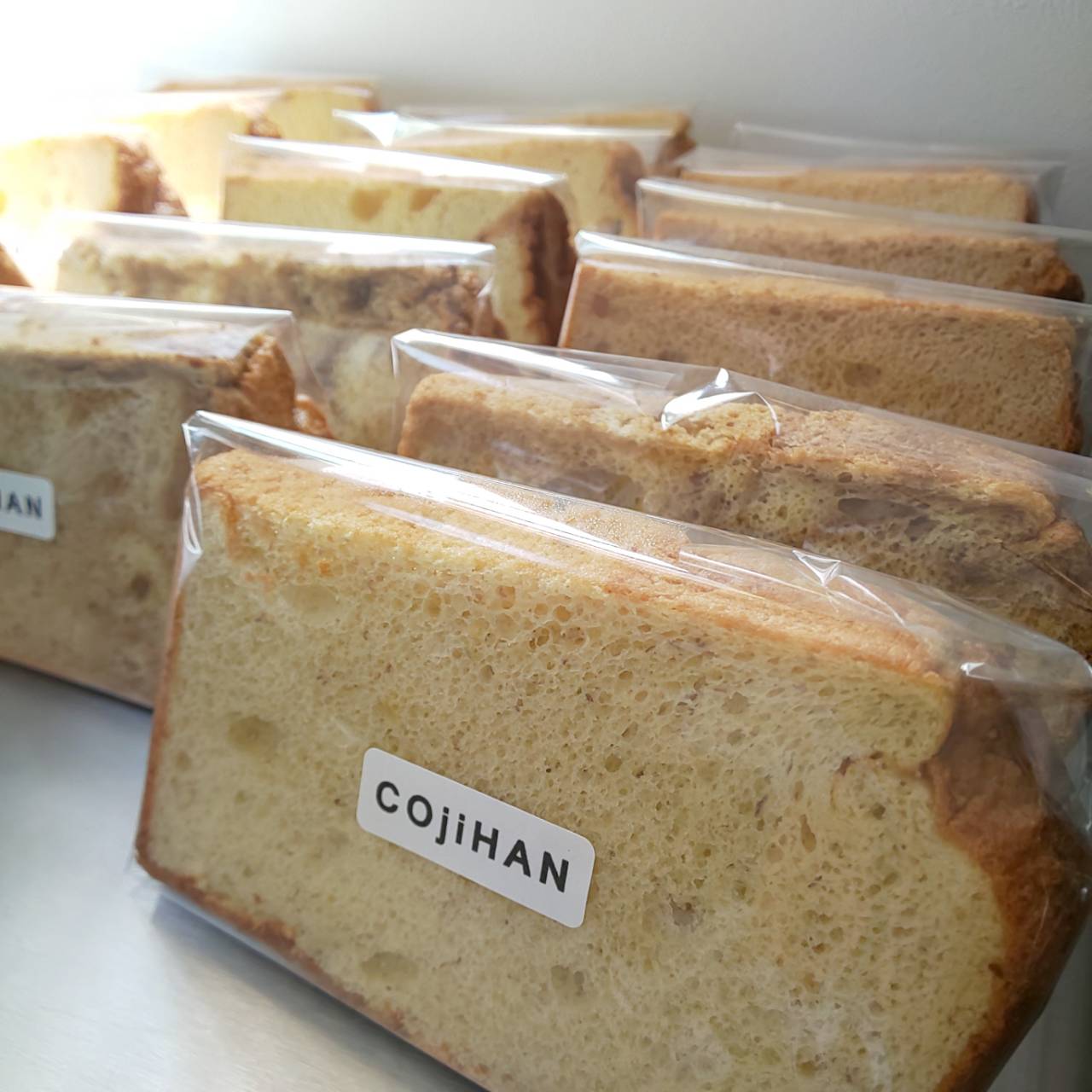 体にやさしいシフォンケーキ屋さん、Cojihan【コジハン】が本宮にオープン♪