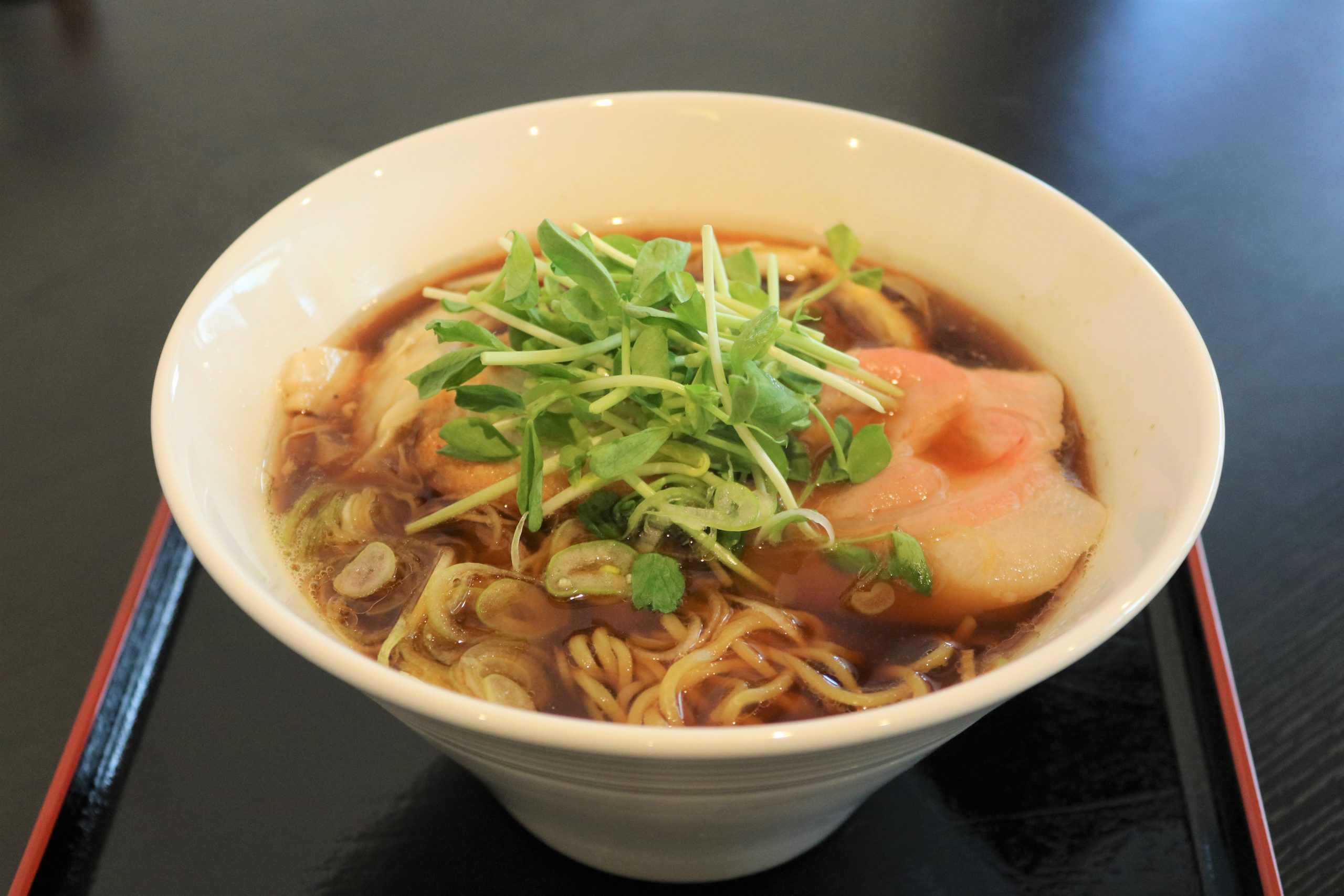 「古民家ラーメンわさび」の素材の味を活かした至福の一杯！