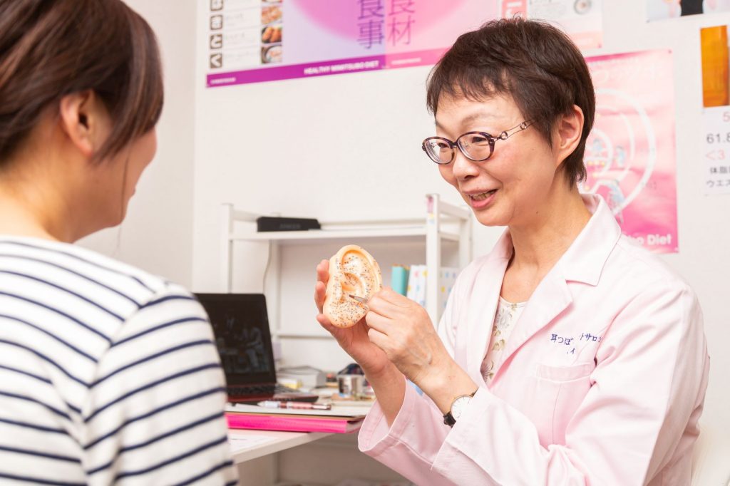 お母ちゃん先生「ミミィ」の小川さんとだから頑張れる、 失敗しない郡山の耳つぼダイエット