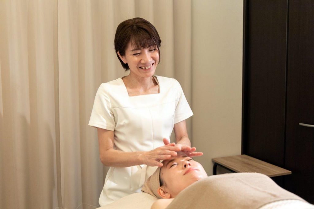 「氣功」ヒーリングは心のエステ！ストレスや不安、だるさをリラックスさせよう♪