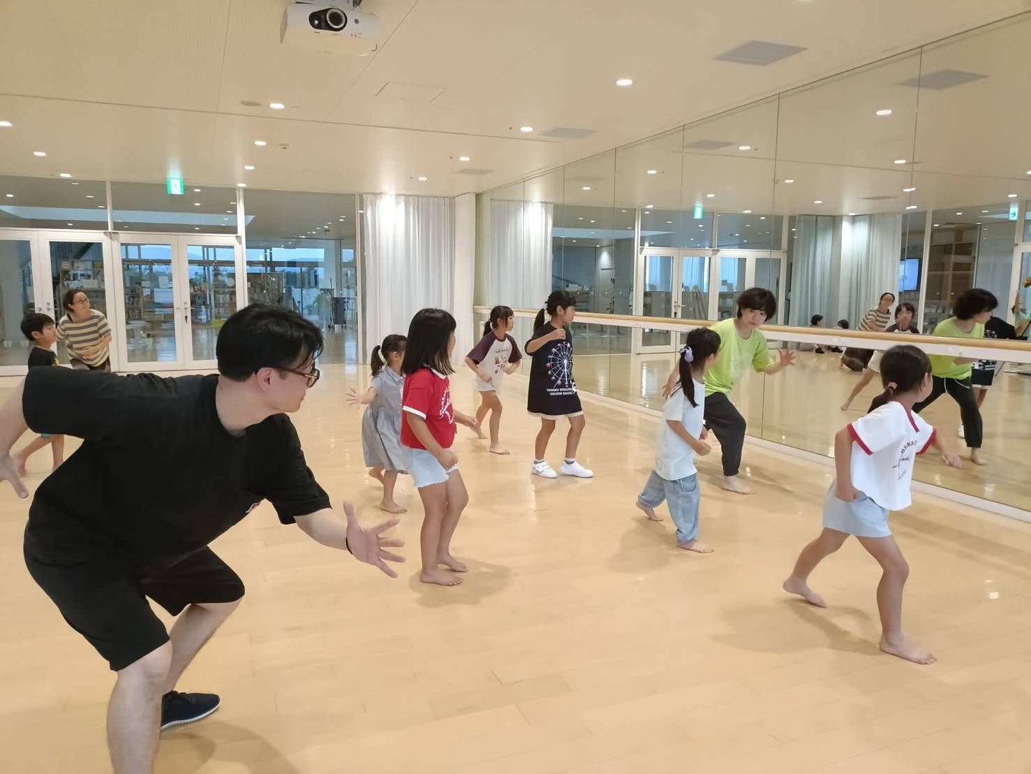 基礎からのダンス教室