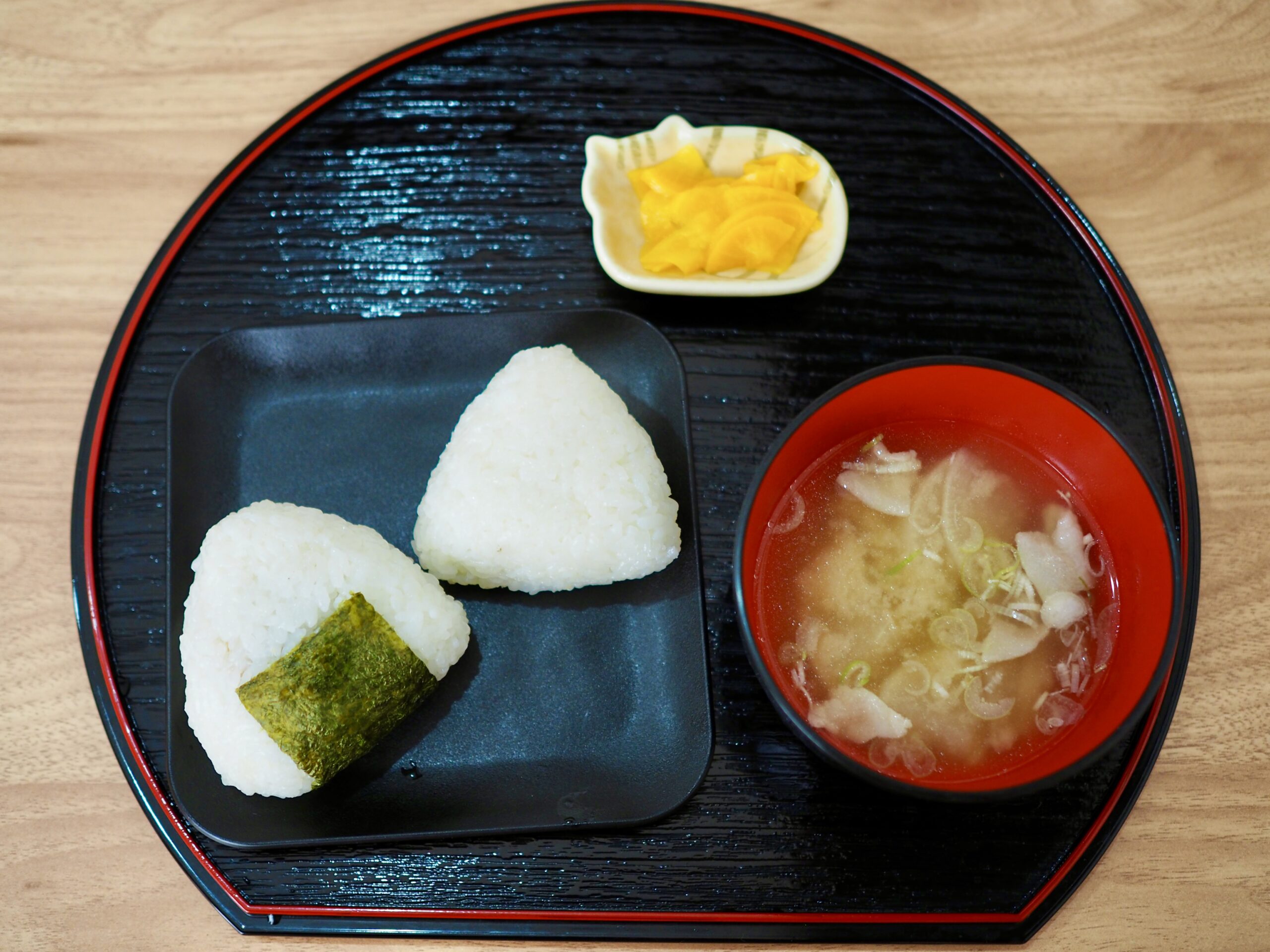 二本松市郭内に2025年3月オープン！おにぎりをメインとした定食屋『お食事処こめつぶ』