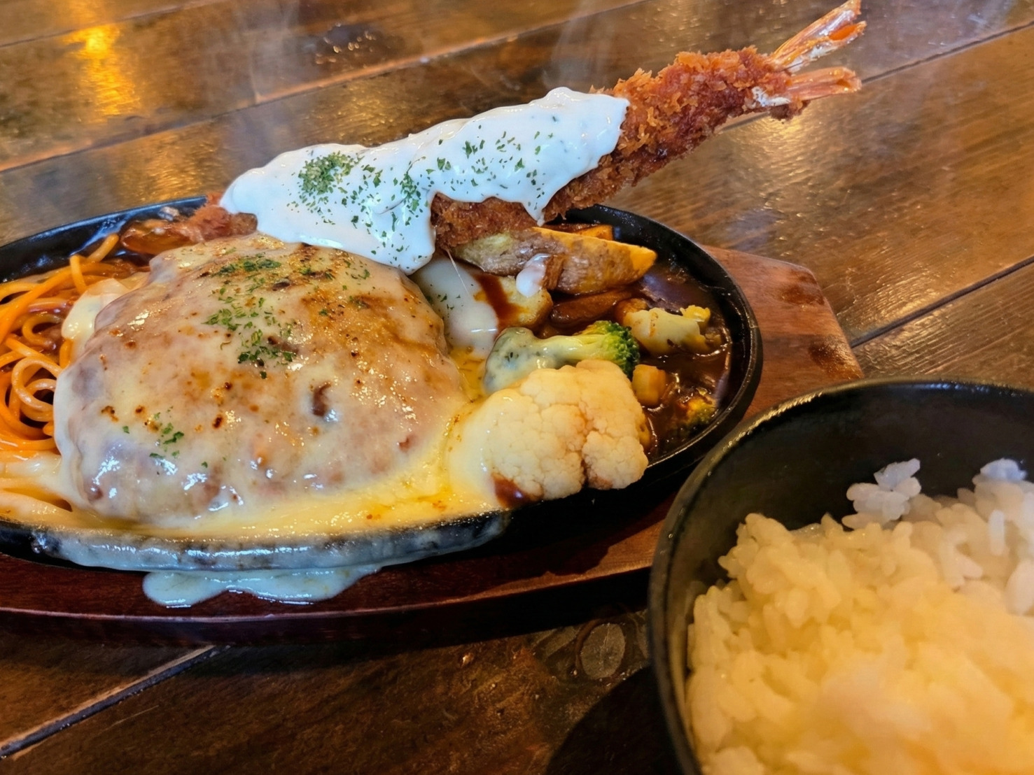 2025年11月郡山市にオープン！ボリューム満点の洋食が楽しめる「CASUAL  DINING Zutto(ズット)」