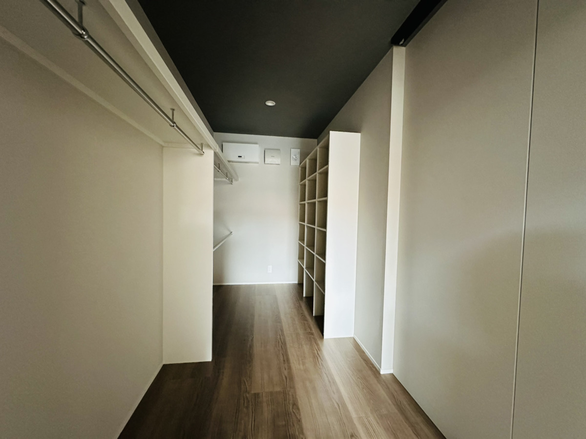 1畳のパントリー、4.5畳のファミクロの画像