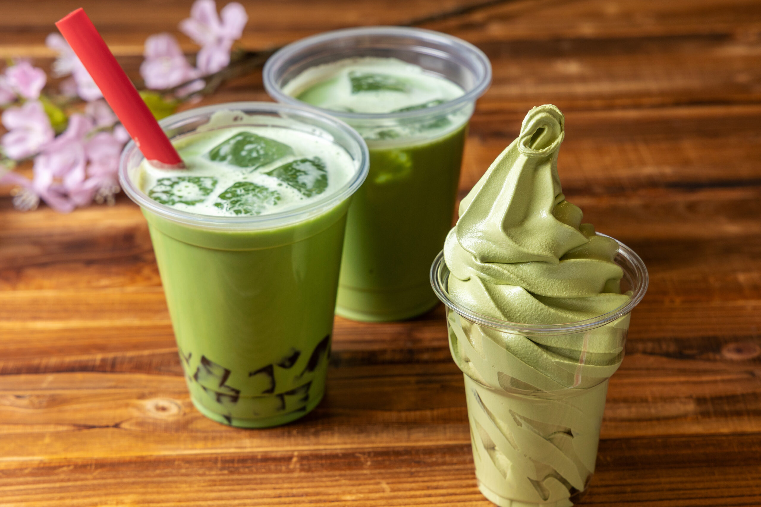 【静岡屋】抹茶ラテ、宇治抹茶ソフト