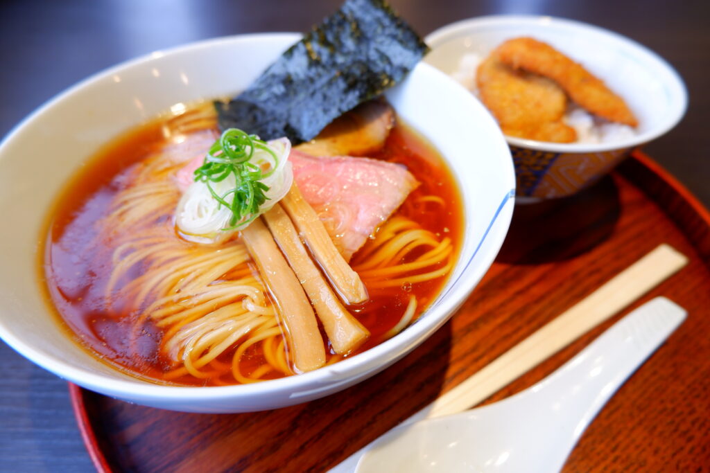 福島市福大近くに2026年2月オープン！素材の旨味あふれる「らーめんunique」