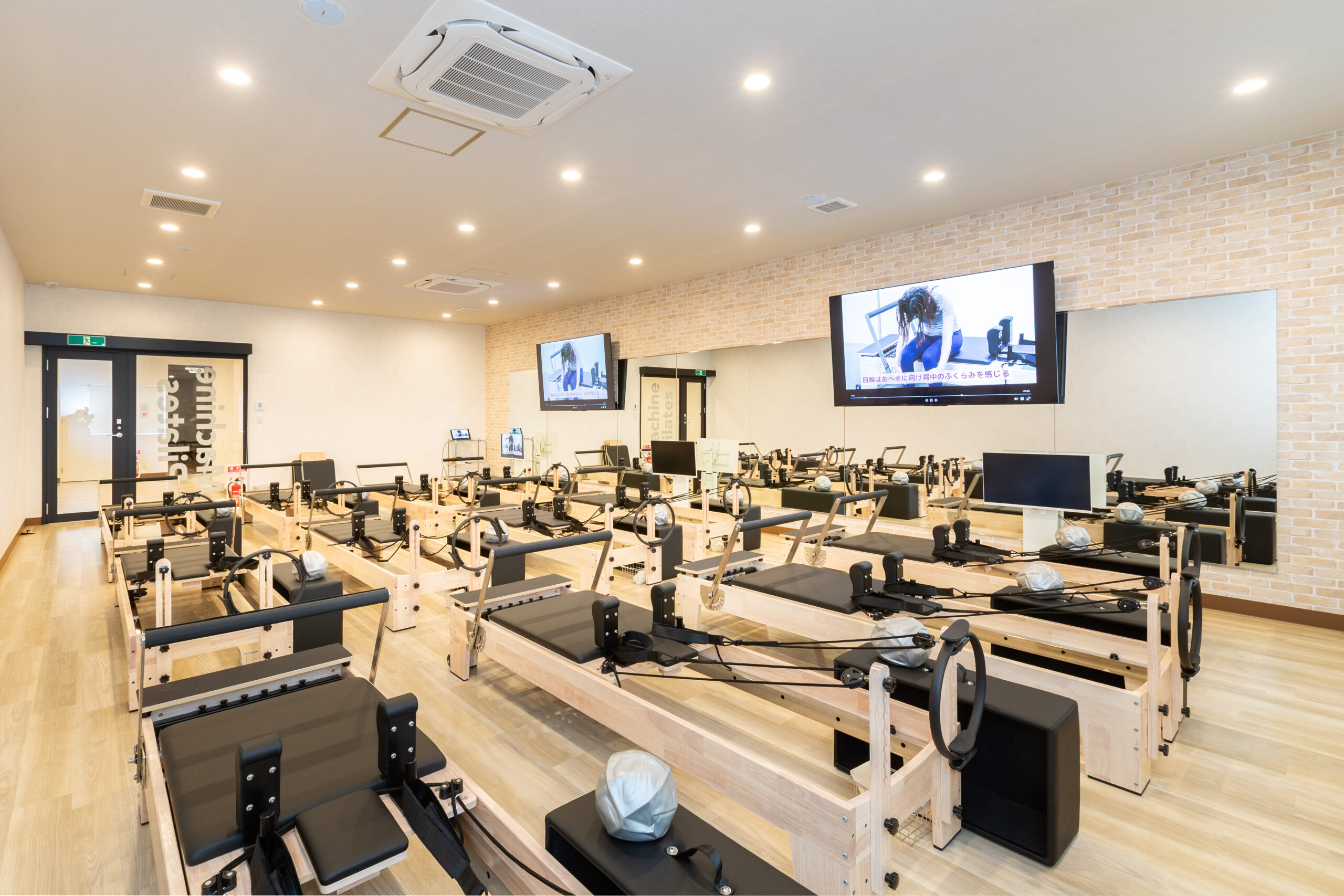 DiVE富田店:内観