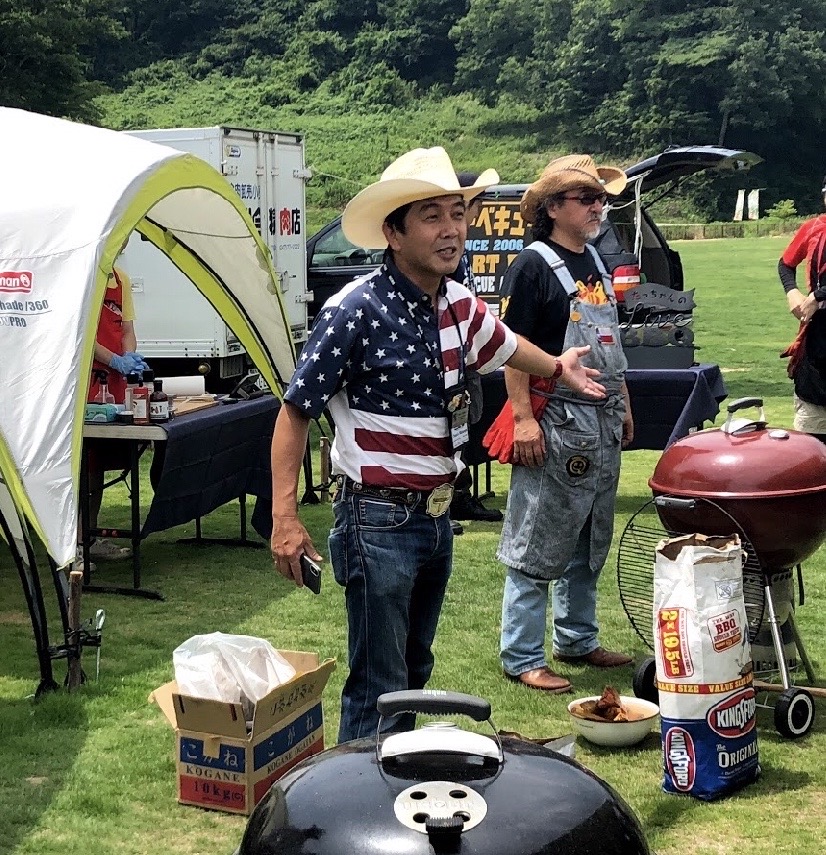 日本バーベキュー協会会長でBBQSHOGUNのピットマスターとしても活躍 する下城民夫さん。