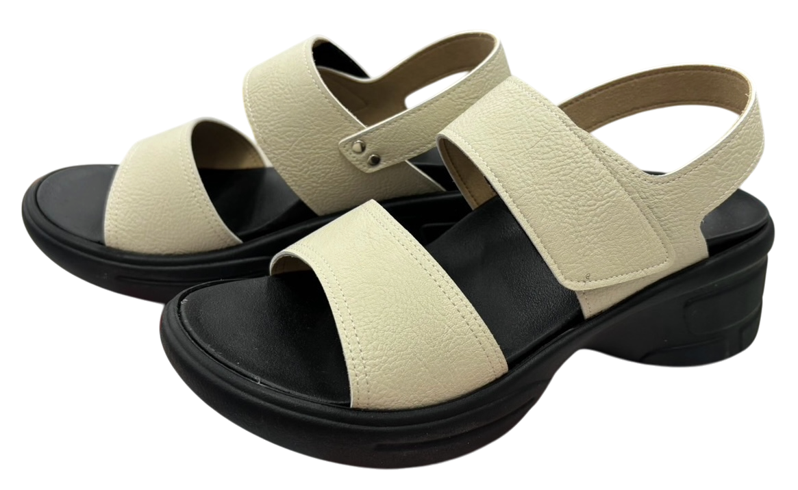 Re:getA ストレスフリーサンダル 6,578円
